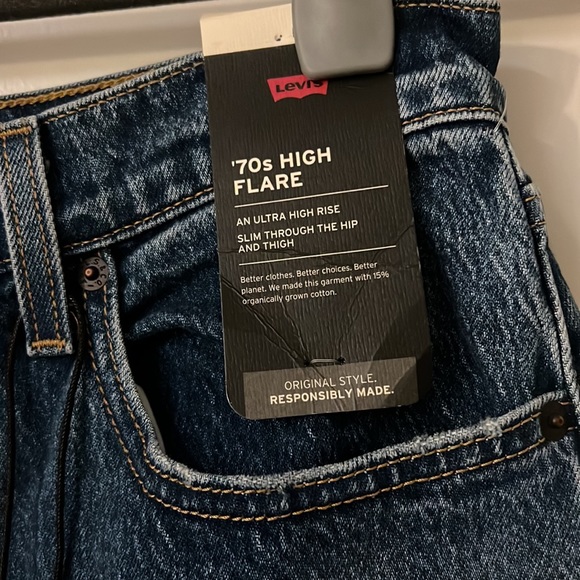 Levi’s 70’s High Rise Flare Women’s Jean Size 27 - Picture 5 of 13